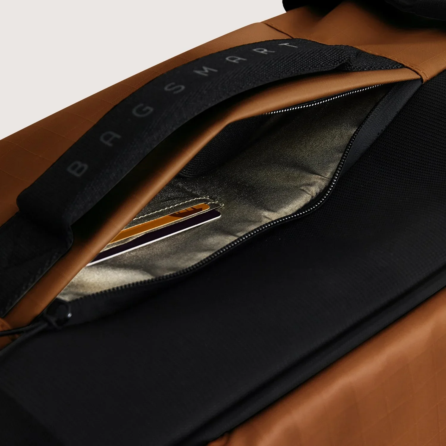 Blast Pro 43L Rucksack mit Rollen aus TPU - Image 30