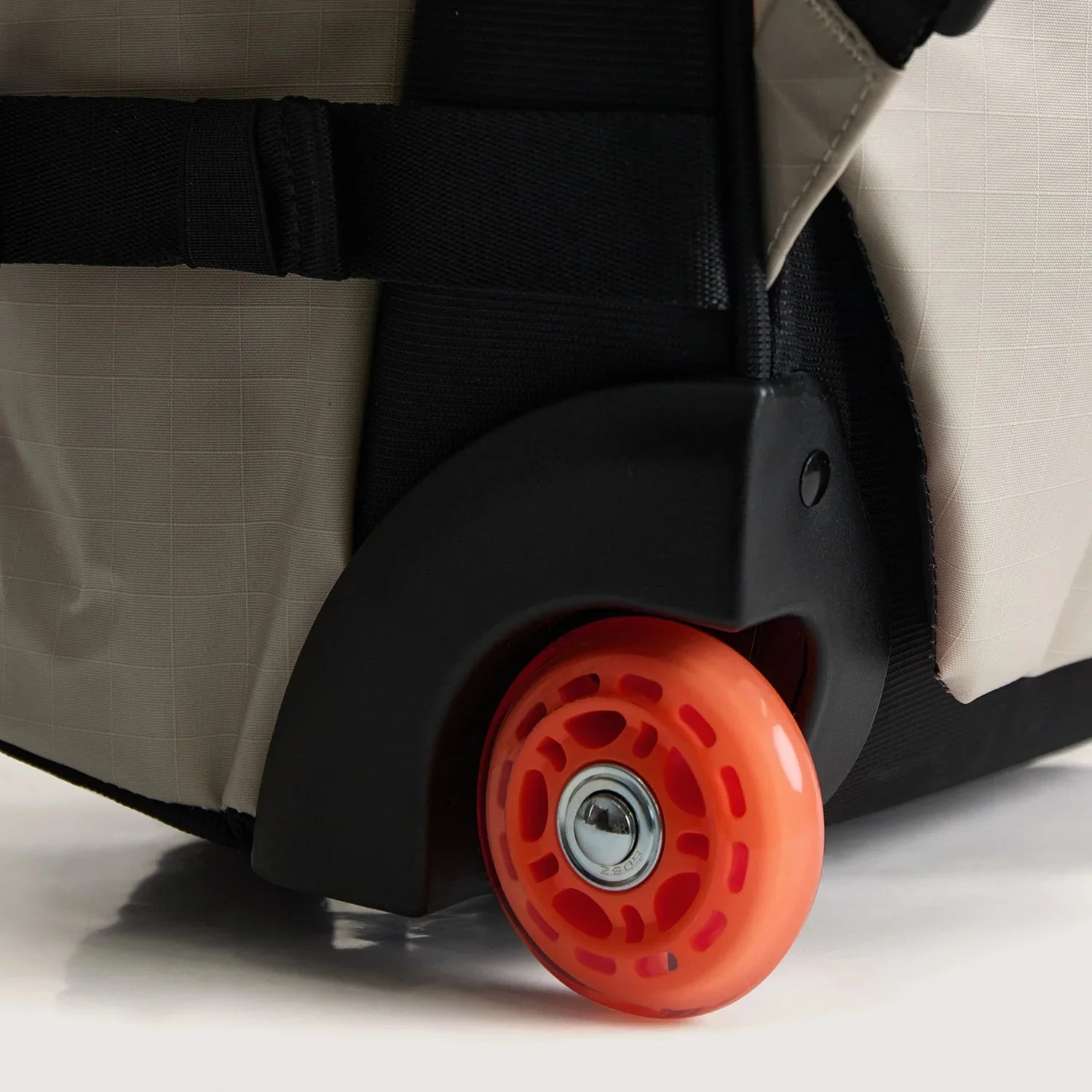 Blast Pro 43L Rucksack mit Rollen aus TPU - Image 9