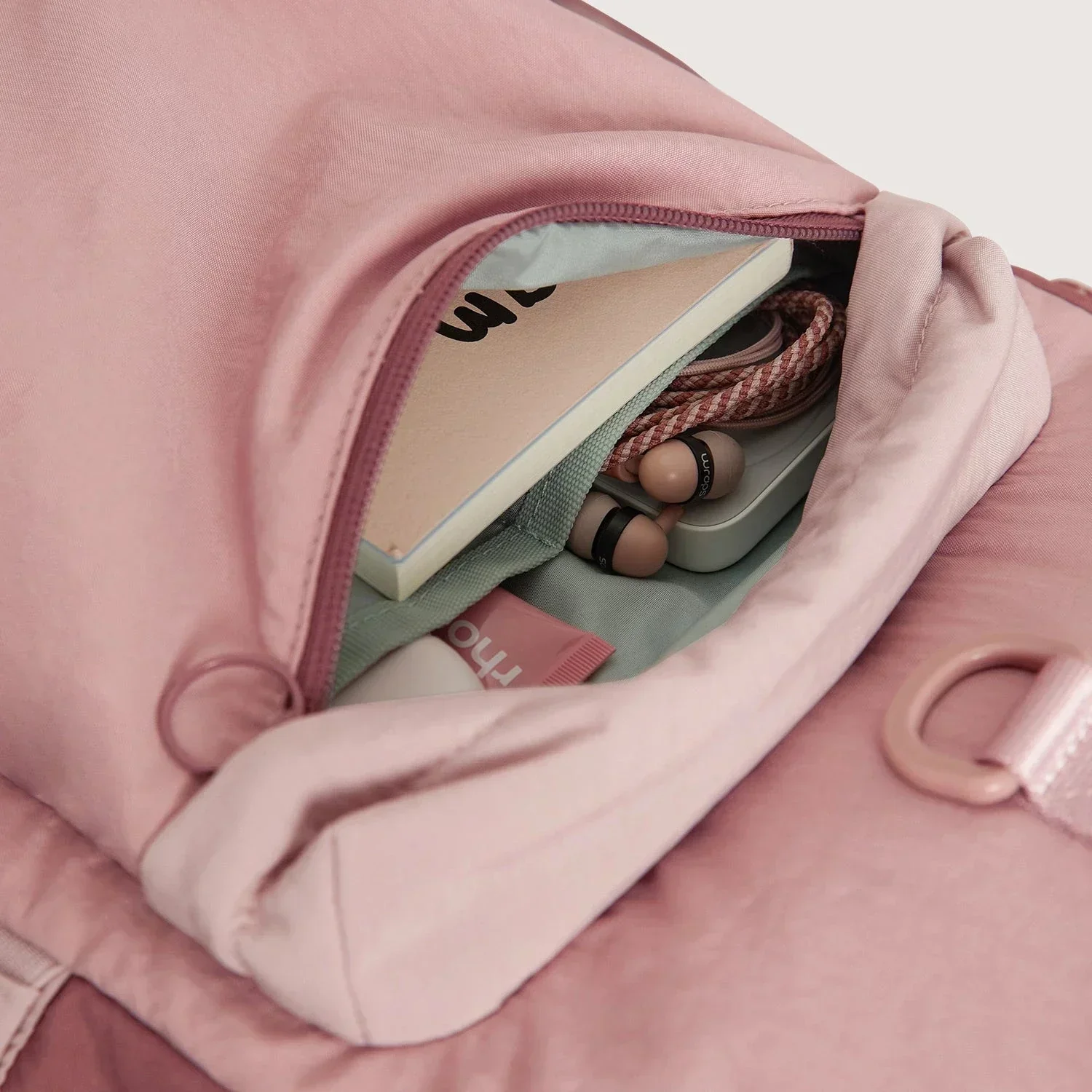 Crush 18L Rucksack - Image 10