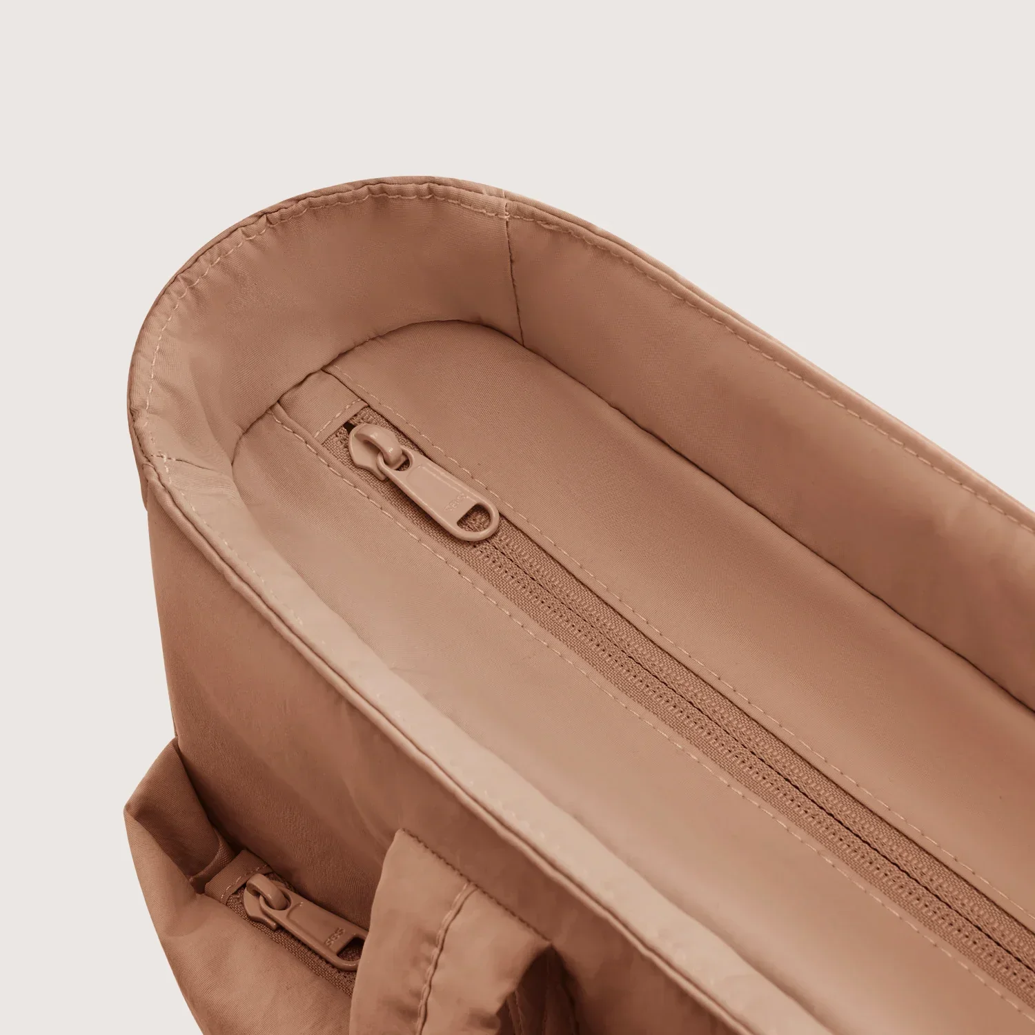 Crush 23L Laptop Tote Tasche - Image 35