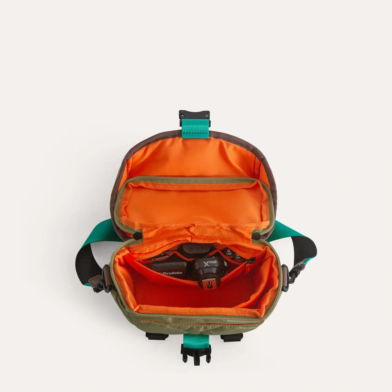 Paz 4L Camera Sling - Image 31