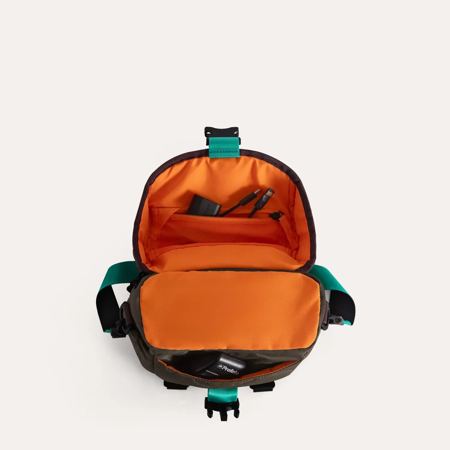 Paz 4L Camera Sling - Image 65