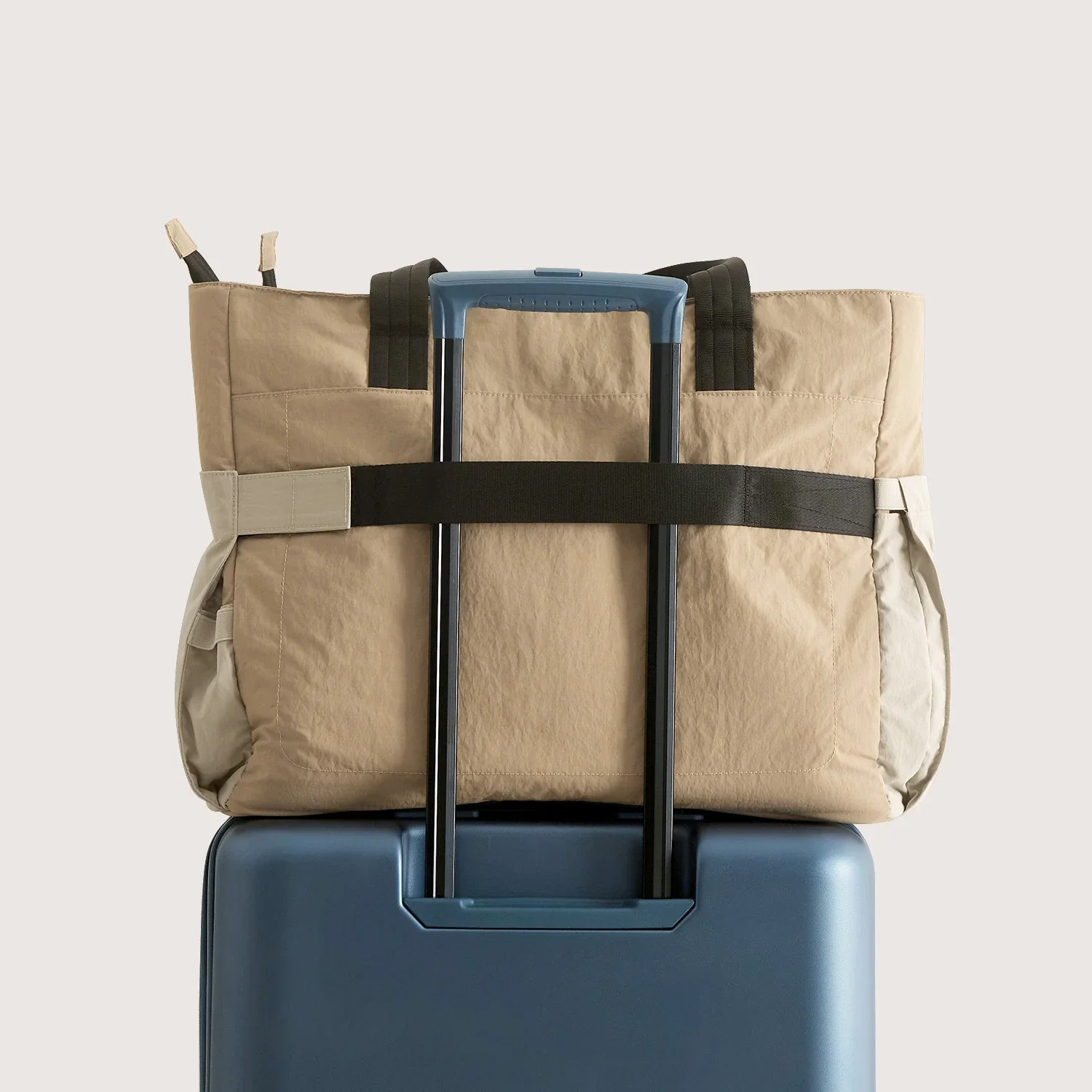 Paz 23L Tote II - Image 22