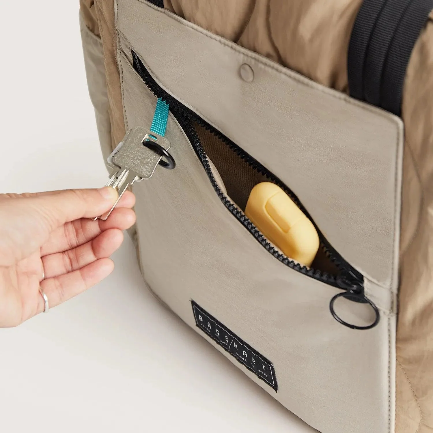 Paz 23L Tote - Image 21