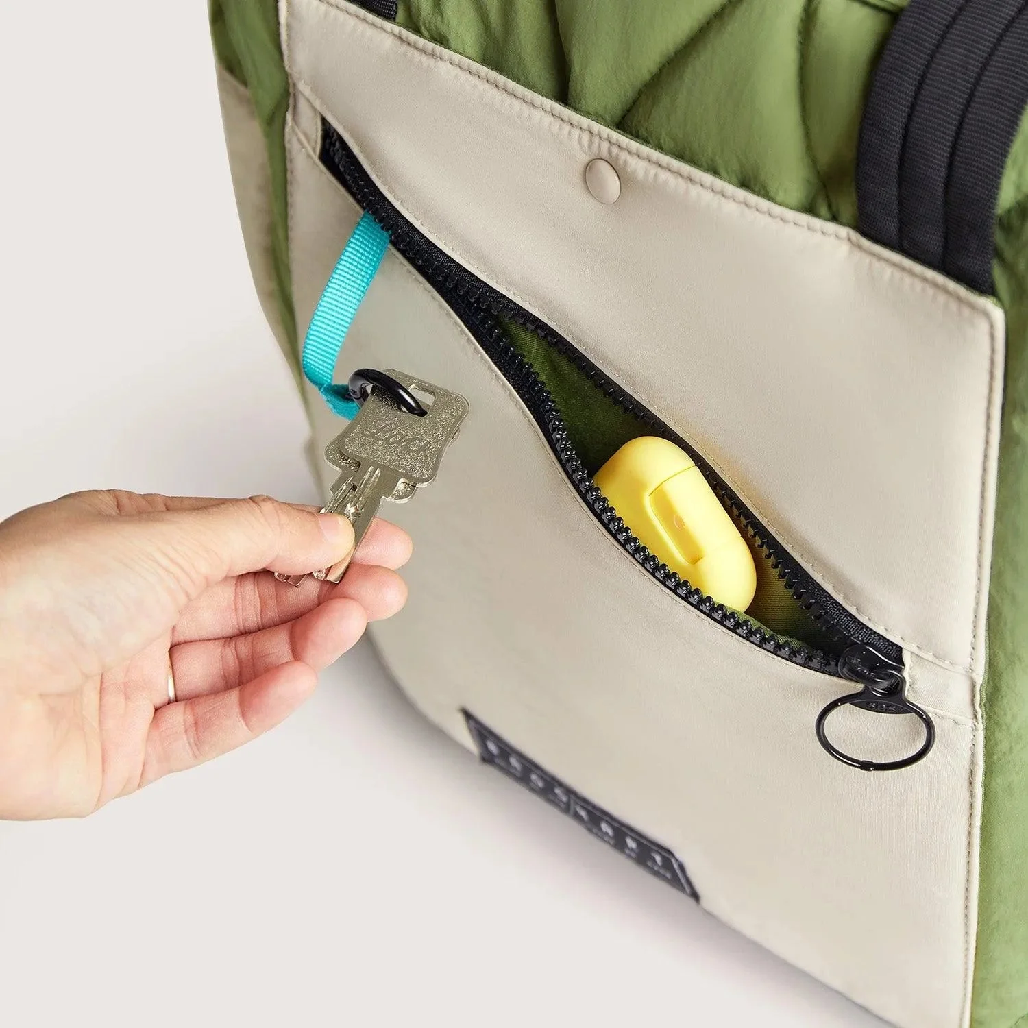 Paz 23L Tote - Image 9