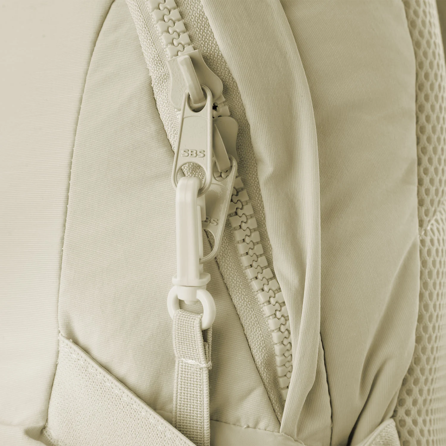 Zoraesque Featherlight Rucksack für 13" Laptop - Image 53
